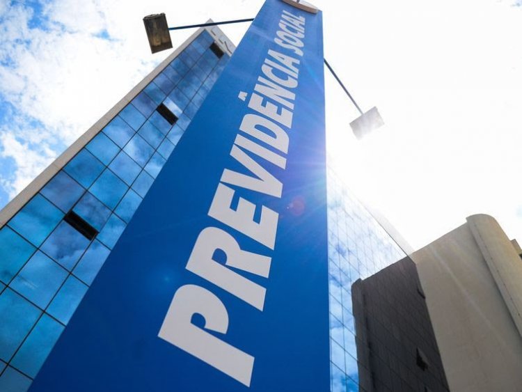 Antecipado décimo terceiro dos aposentados