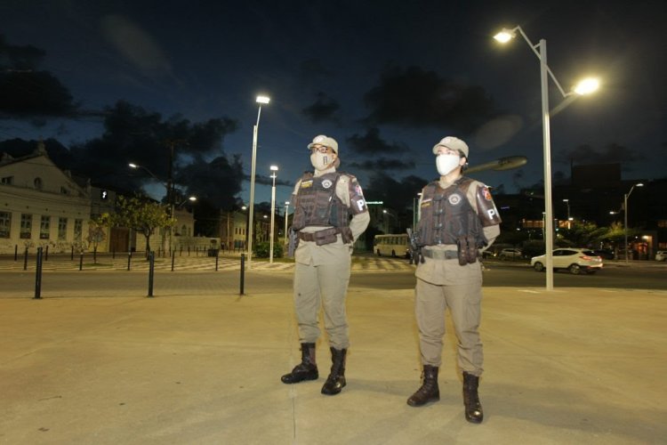 Governo prorroga toque de recolher até 25 de maio e taxas da UTI começam a aumentar na Bahia.