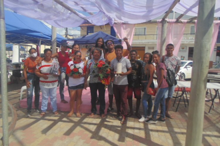 Expofeira reúne artesãos na cidade de São Sebastião do Passé