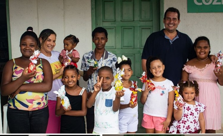 "Garantimos uma renda para mulheres e os ovos de páscoa foi para as crianças da nossa cidade". Rivelino da facilites