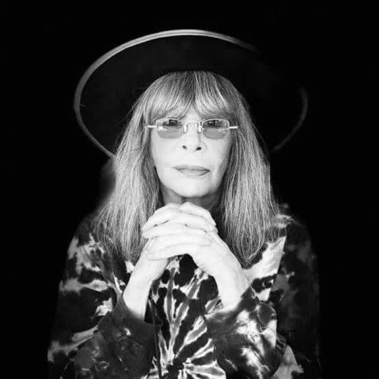 Morre aos 75 anos a Rainha do Rock Rita Lee