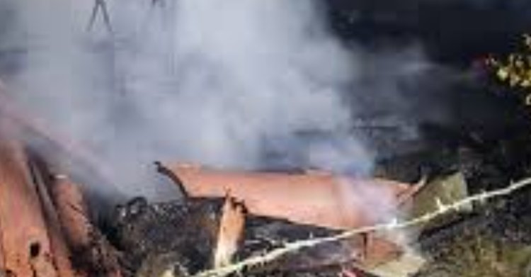 Policia flagrou mulher tentando botar fogo na casa da vizinha